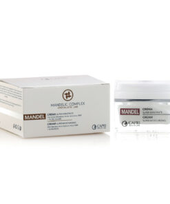 Moisturizing cream with mandelic acid