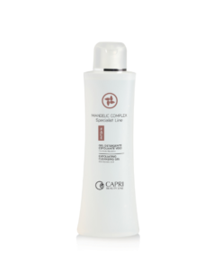 Mandelic face cleaner with alpha hydroxiacidi alpha